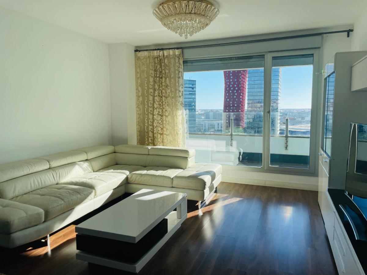 Fira De Barcelona City View Apartment With Garage Parking Оспиталет-де-Льобрегат Экстерьер фото
