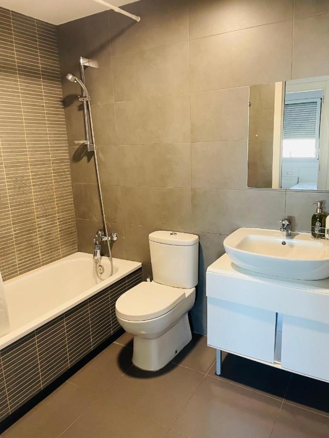 Fira De Barcelona City View Apartment With Garage Parking Оспиталет-де-Льобрегат Экстерьер фото