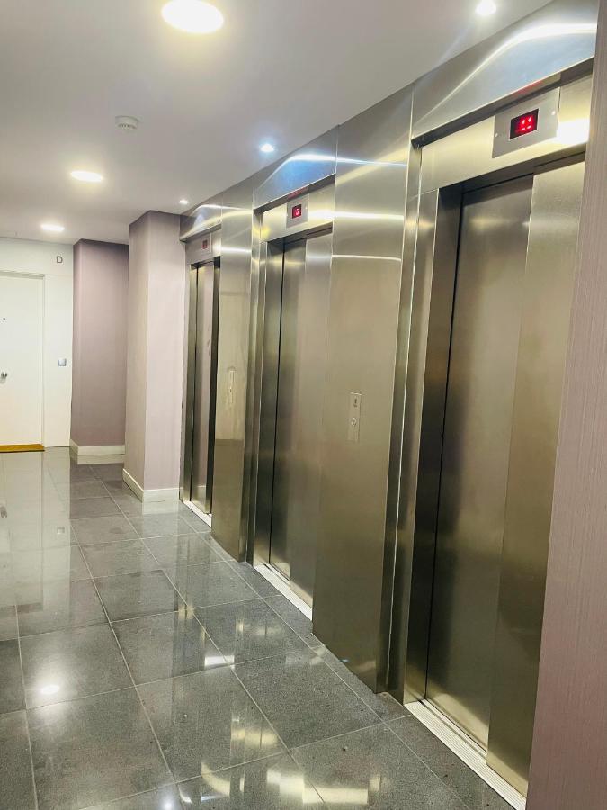 Fira De Barcelona City View Apartment With Garage Parking Оспиталет-де-Льобрегат Экстерьер фото